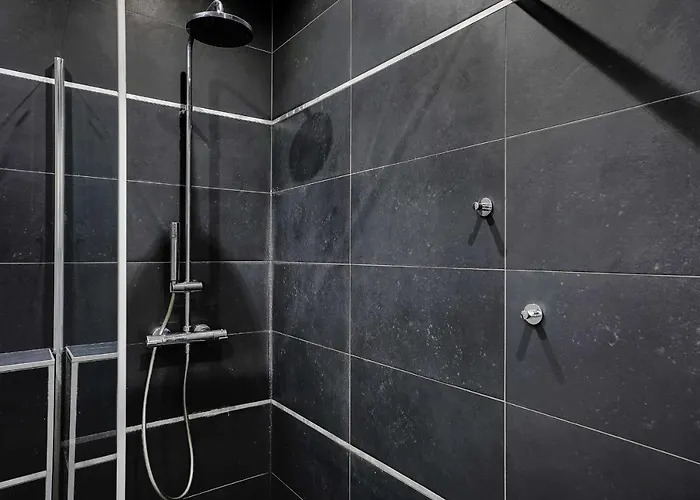 Magnificent - 2p - Les Halles *